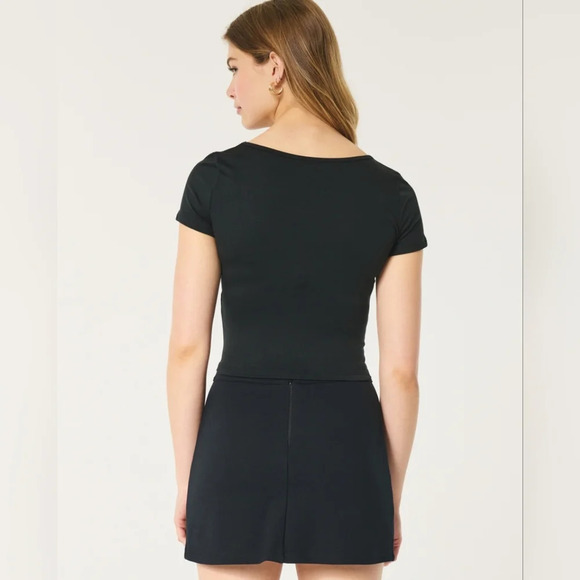 Hollister-[L]SOFT  STRETCH SEAMLESS FABRIC SQUARE NECK BABY TEE - Picture 4 of 5